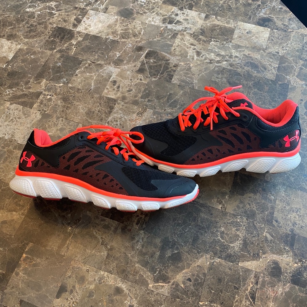 Under Armour Sneakers